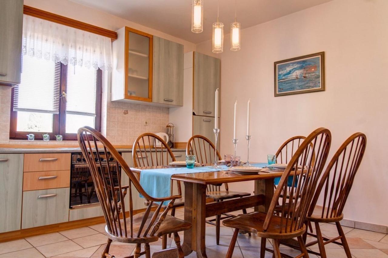 Malinska Apartment 1 Sveti Anton エクステリア 写真